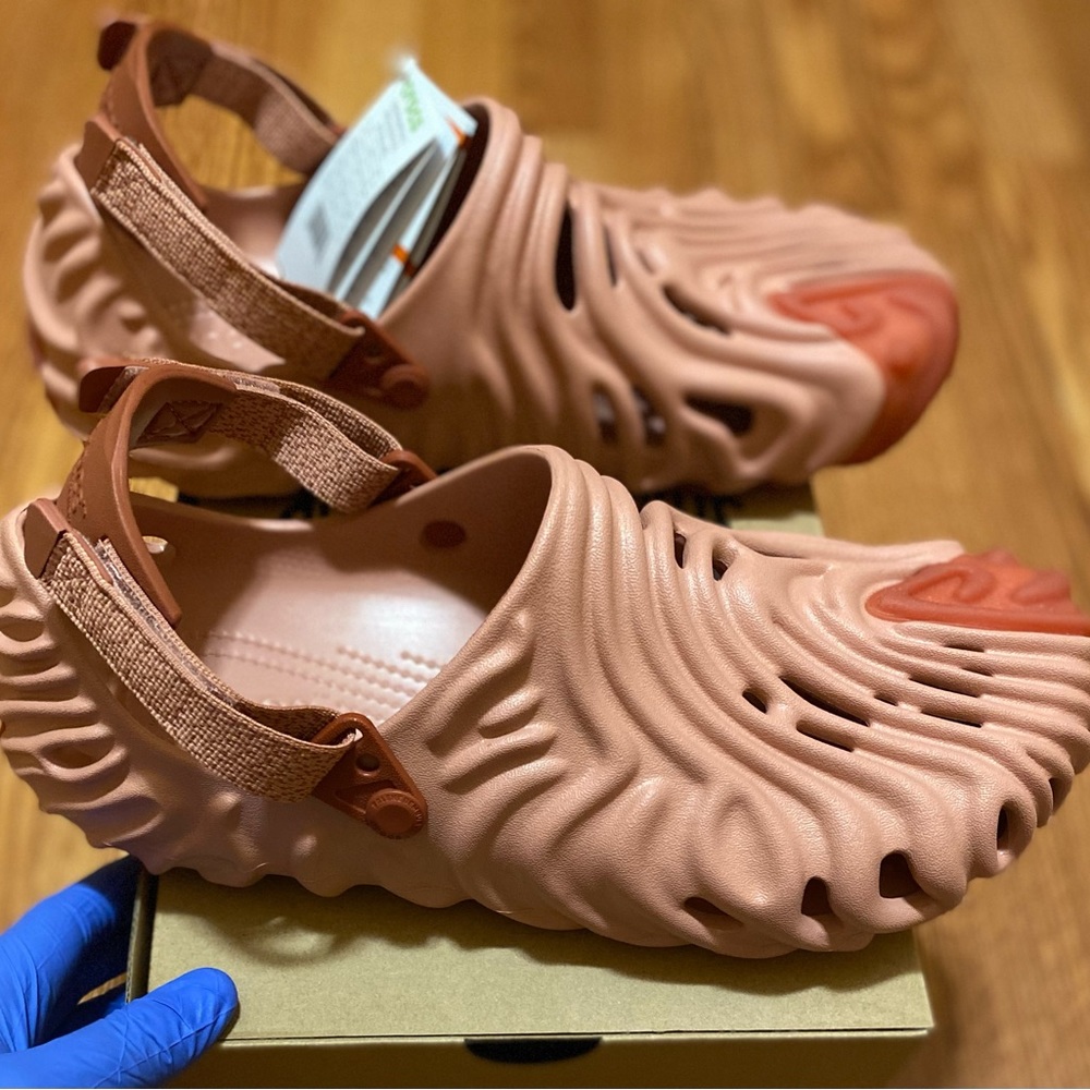 Salehe Bembury x Crocs “Kuwata” Colorway